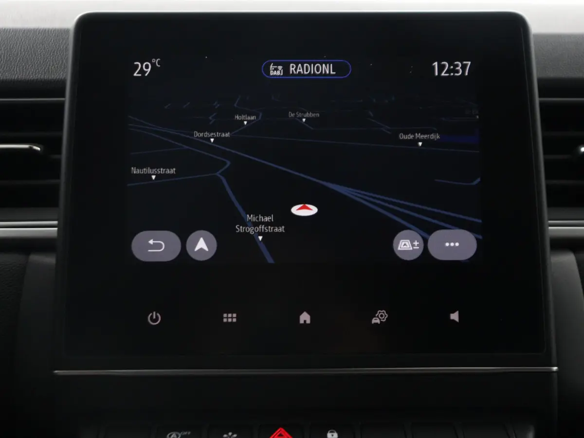 TCe 140 EDC GPF Intens | Automaat | Parkeercamera | Navigatie |