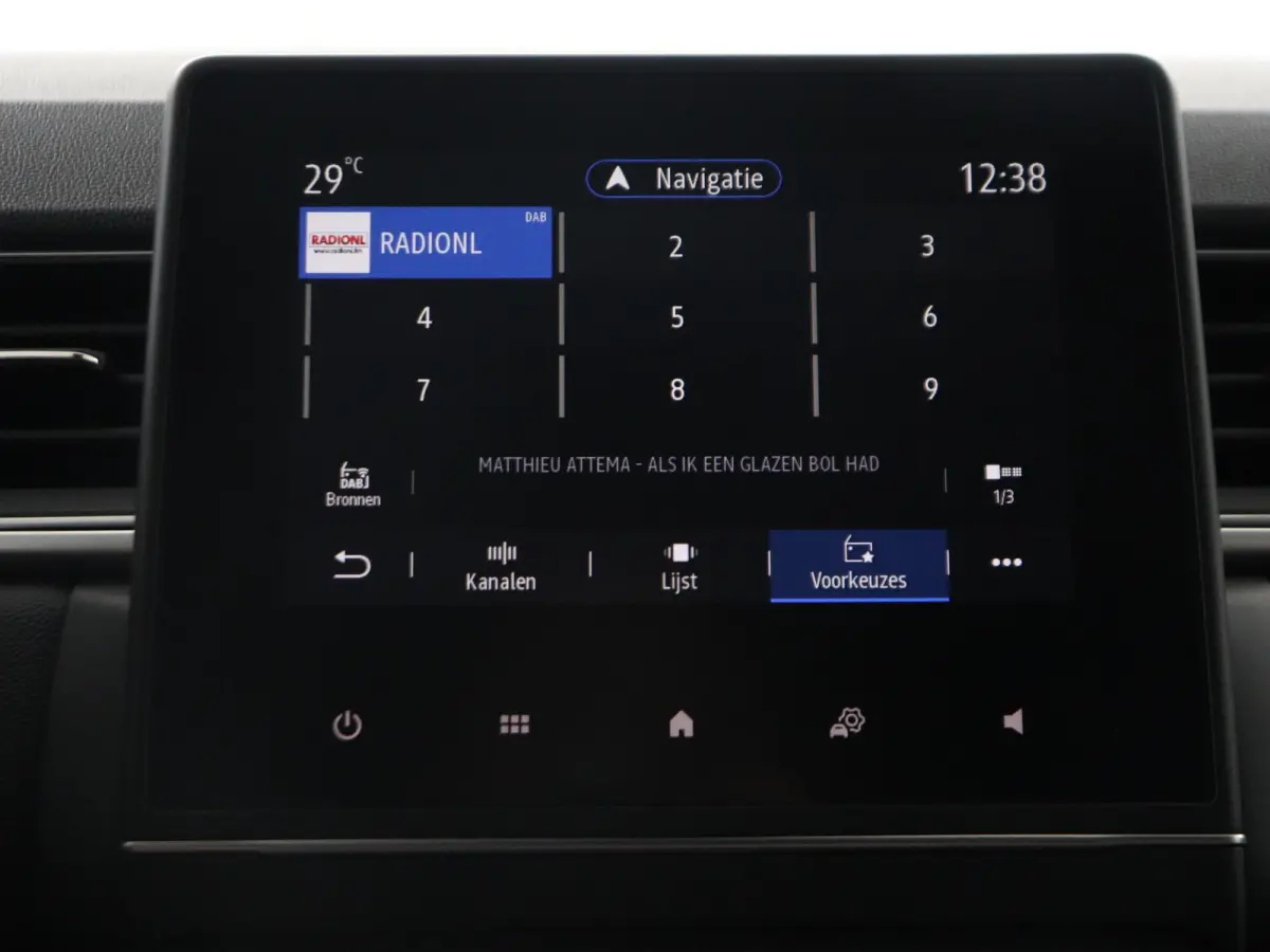 TCe 140 EDC GPF Intens | Automaat | Parkeercamera | Navigatie |