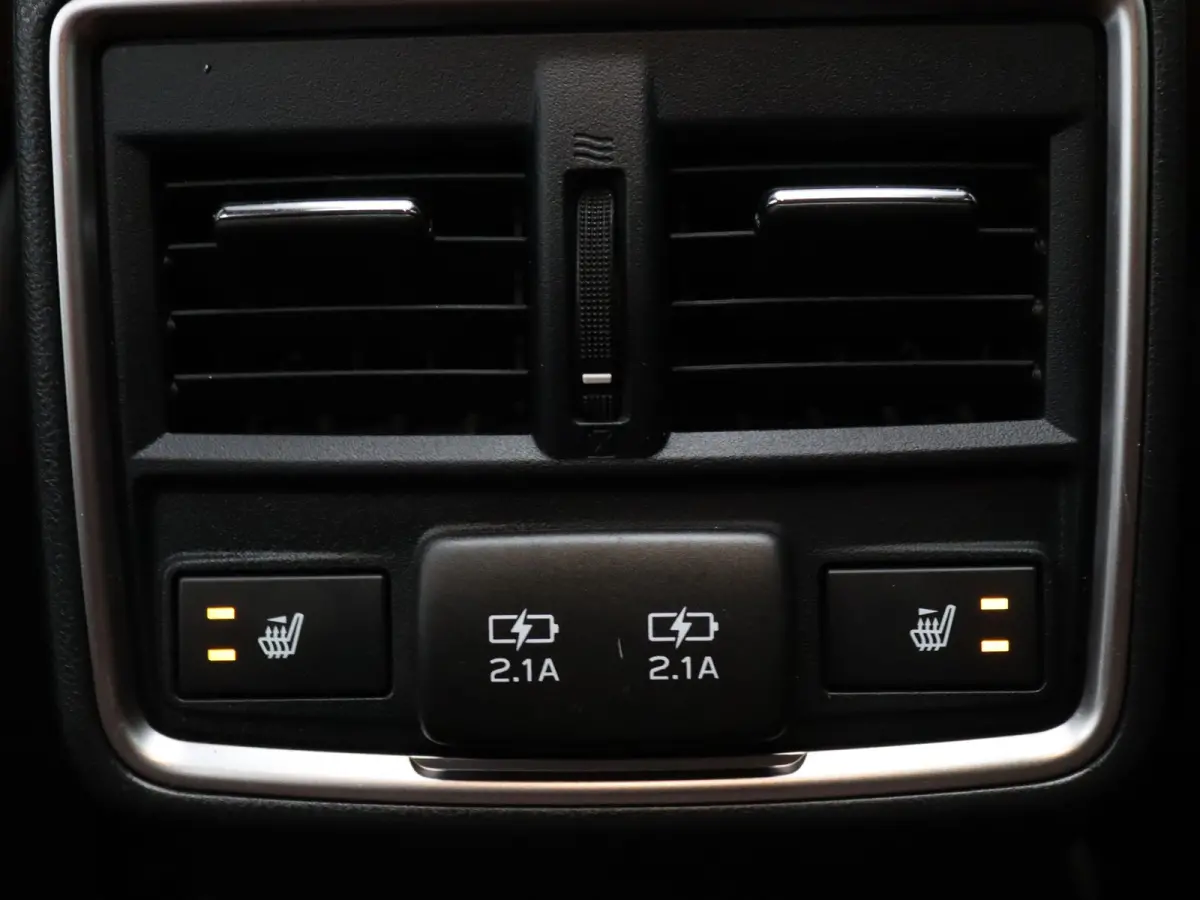 2.0i e-BOXER First Edition Apple Carplay/Android Auto | Climate