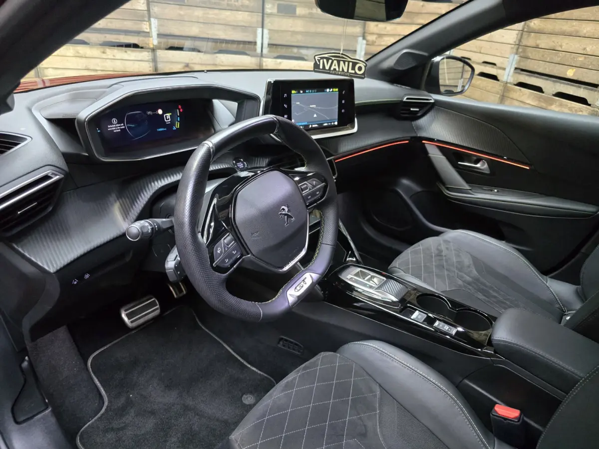 EV Allure 50 kWh GT Pano Memory/ massage Camera Clima Cruise 17"LM