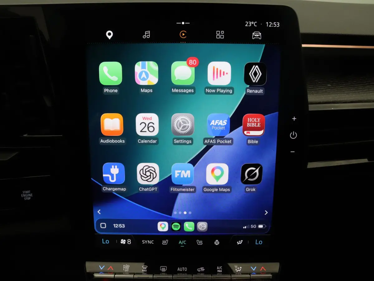 200pk E-Tech full hybrid iconic Apple Carplay/Android Auto | Climate