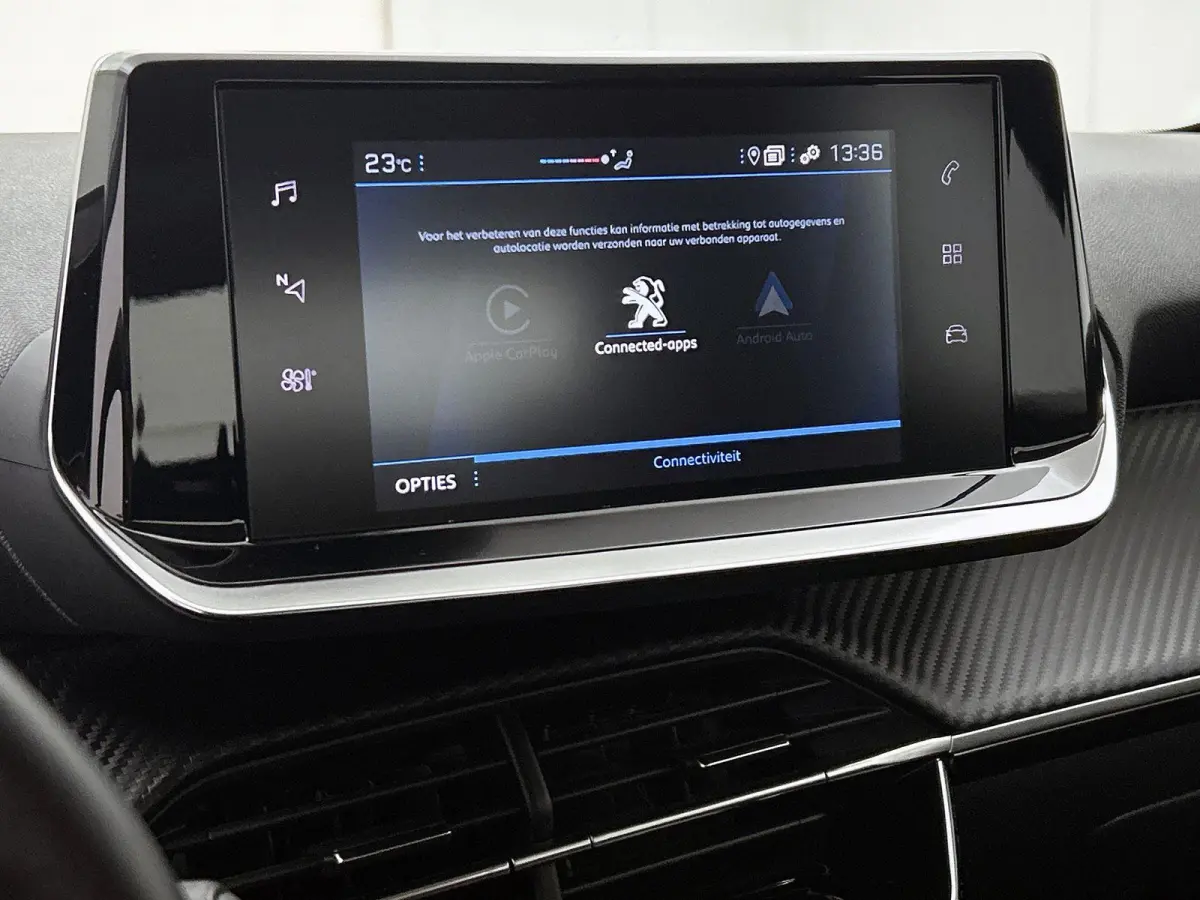 1.2 75pk Active Pack | Navigatie | Airco | Cruise Control | Parkeersensoren | 16"LMV | Apple Carplay/Android Auto |