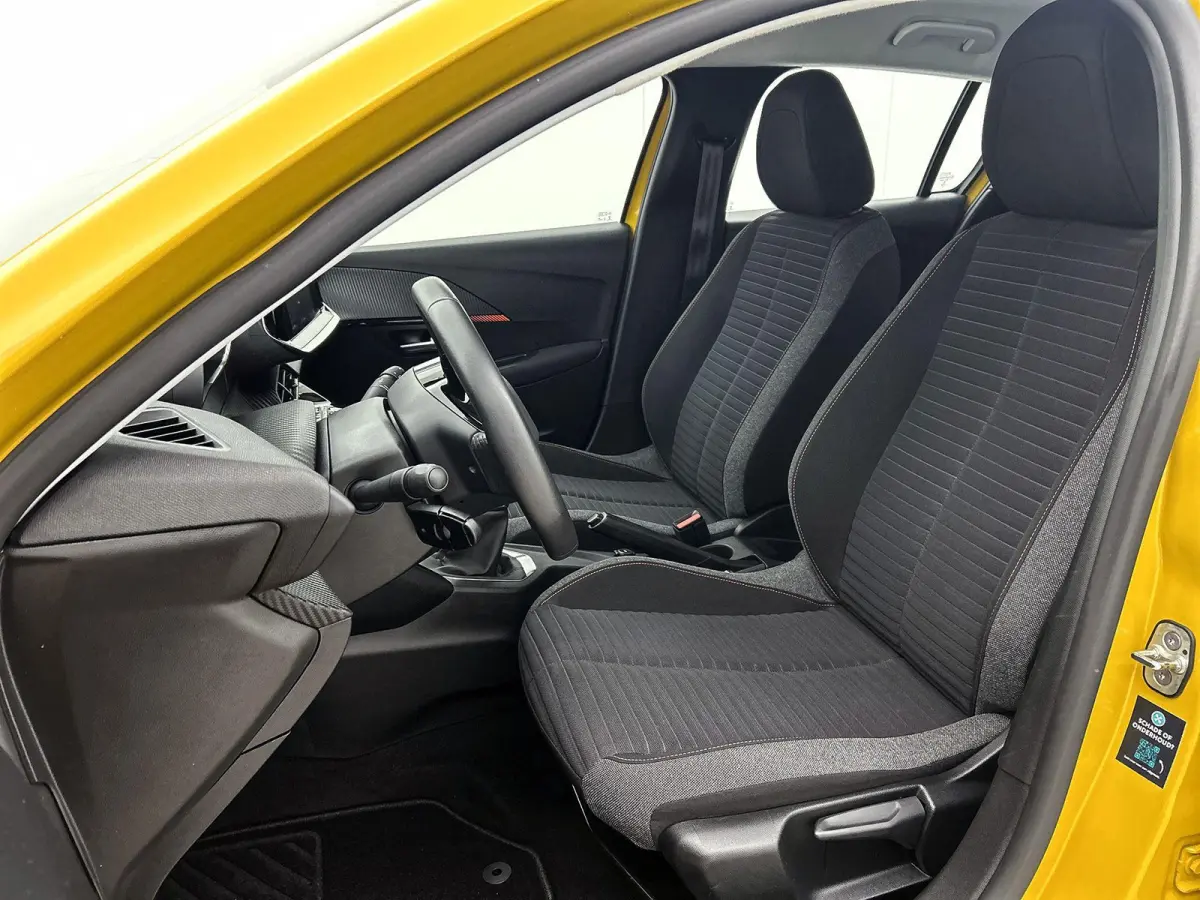 1.2 75pk Active Pack | Navigatie | Airco | Cruise Control | Parkeersensoren | 16"LMV | Apple Carplay/Android Auto |