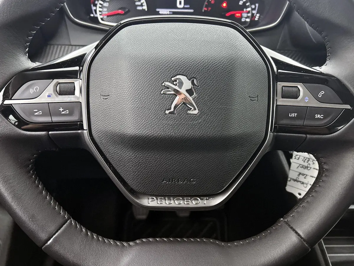 1.2 75pk Active Pack | Navigatie | Airco | Cruise Control | Parkeersensoren | 16"LMV | Apple Carplay/Android Auto |