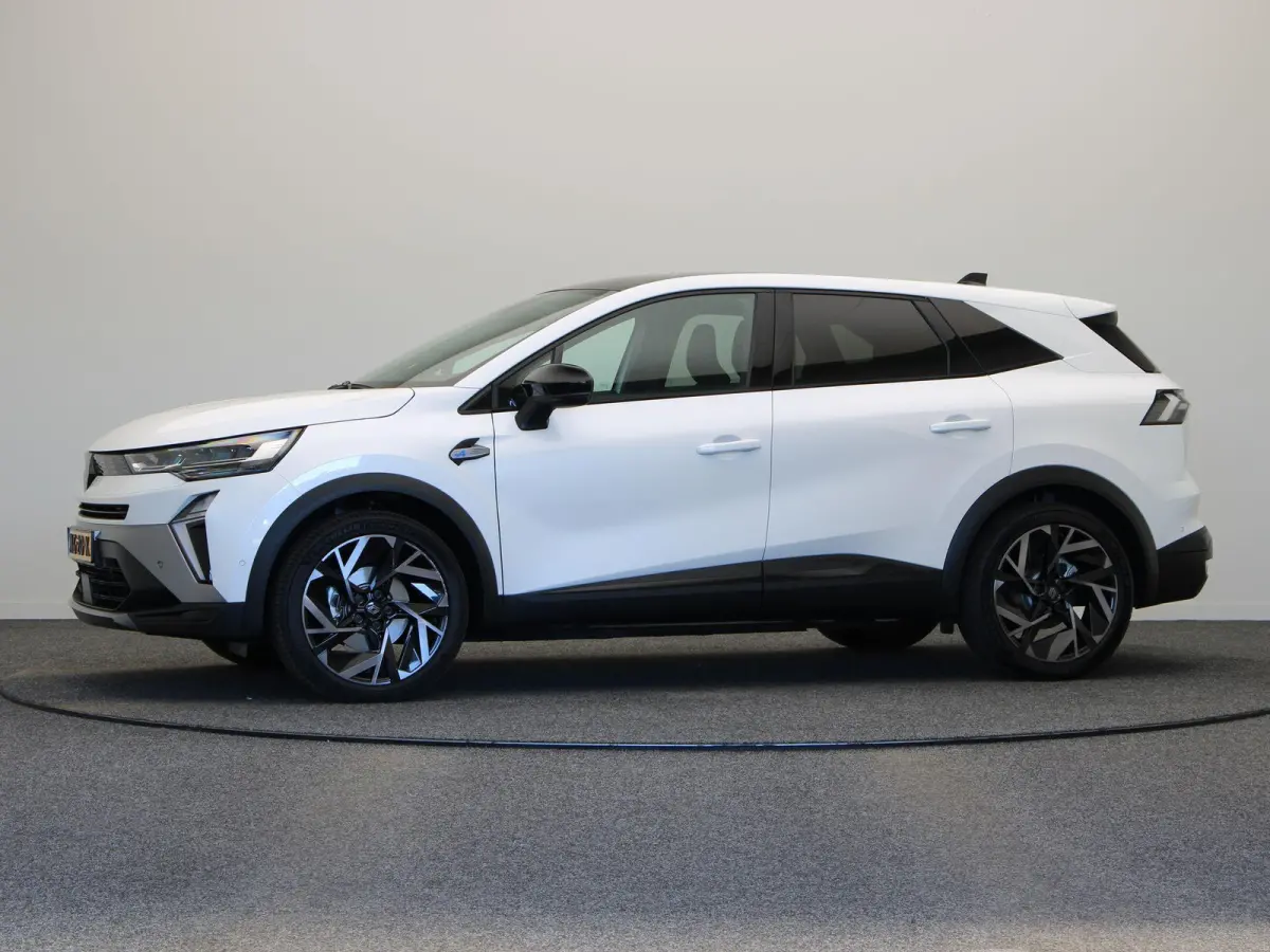 E-Tech full hybrid 160pk esprit Alpine | Panorama dak | Harman Kardon premium audio | Stuurverwarming | Adaptive cruise |