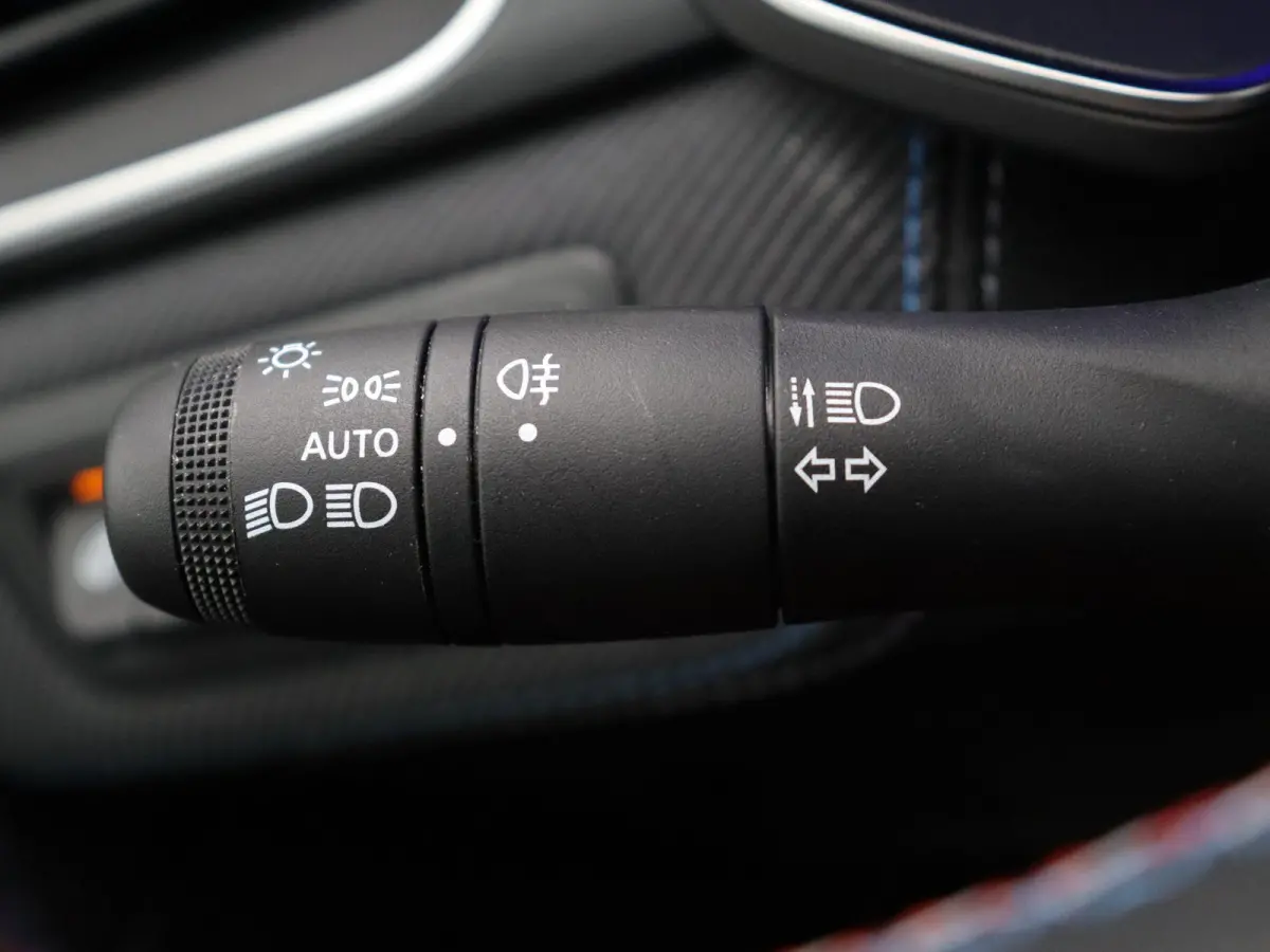 E-Tech full hybrid 160pk esprit Alpine | Panorama dak | Harman Kardon premium audio | Stuurverwarming | Adaptive cruise |