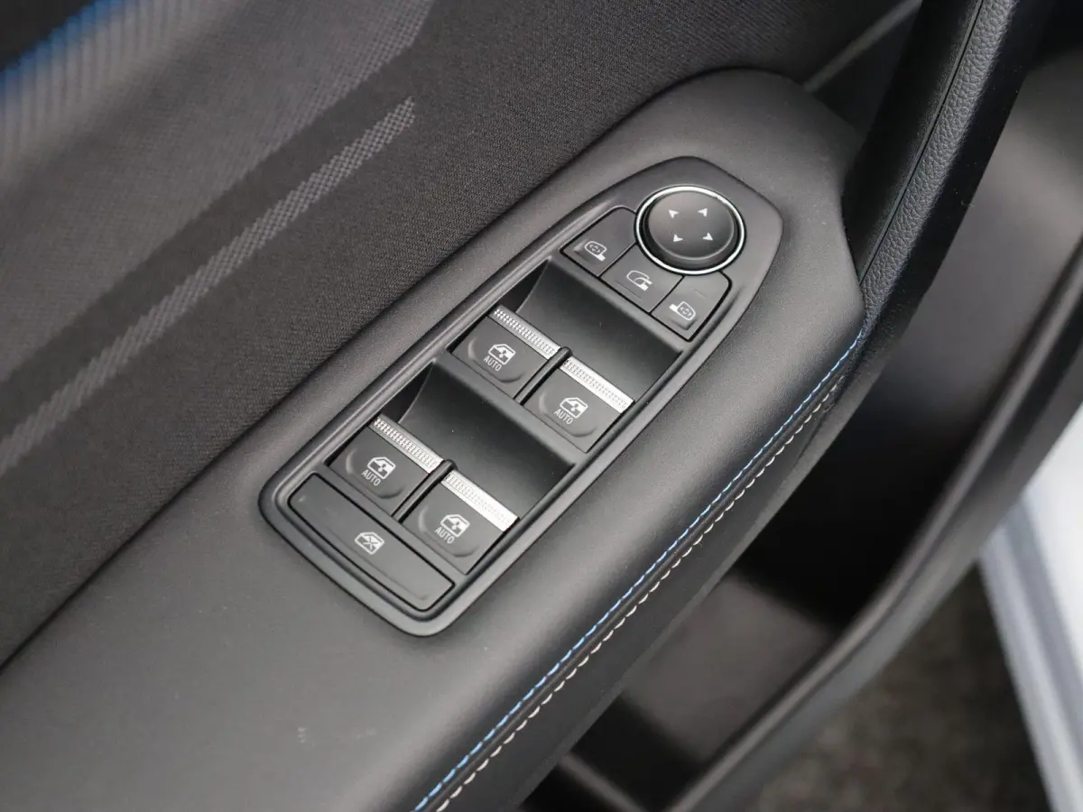 E-Tech full hybrid 160pk esprit Alpine | Panorama dak | Harman Kardon premium audio | Stuurverwarming | Adaptive cruise |