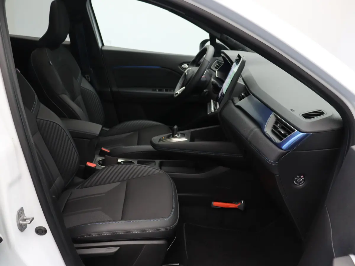 E-Tech full hybrid 160pk esprit Alpine | Panorama dak | Harman Kardon premium audio | Stuurverwarming | Adaptive cruise |