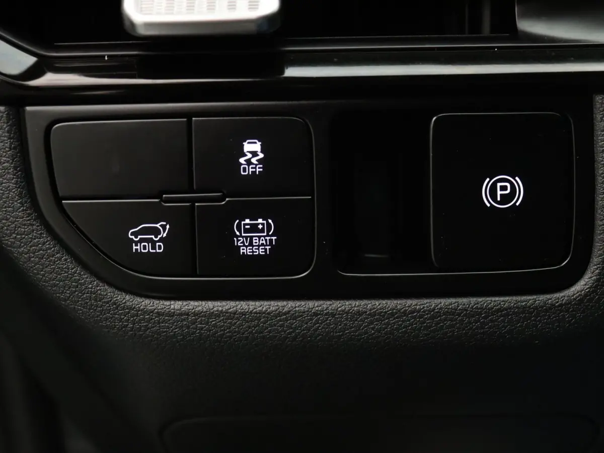 240pk T-GDi Hybrid GT-Line Apple Carplay/Android Auto | Climate