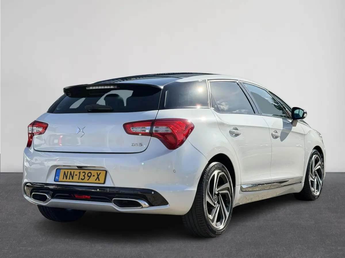 1.6 THP Chic 211 PK | Pano | LED | Leer | Navi | Camera | PDC | HUD ( Vestiging - Nieuwegein )