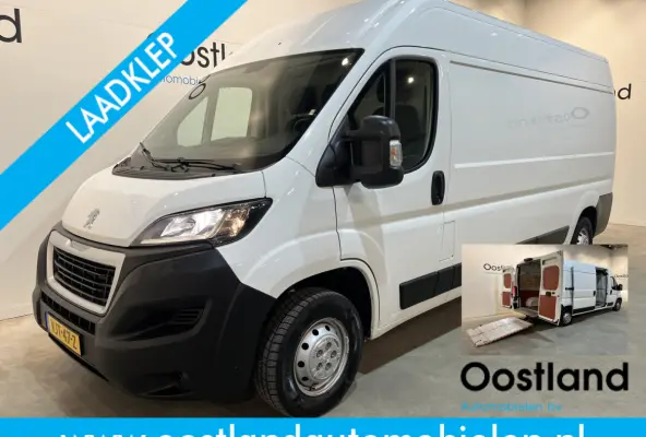 335 2.2 BlueHDi 140 PK L3H2 Premium / Dhollandia Laadklep / Euro 6 / Airco / Camera / Cruise Control / Navigatie / 3-Zits / 40.000 KM !!
