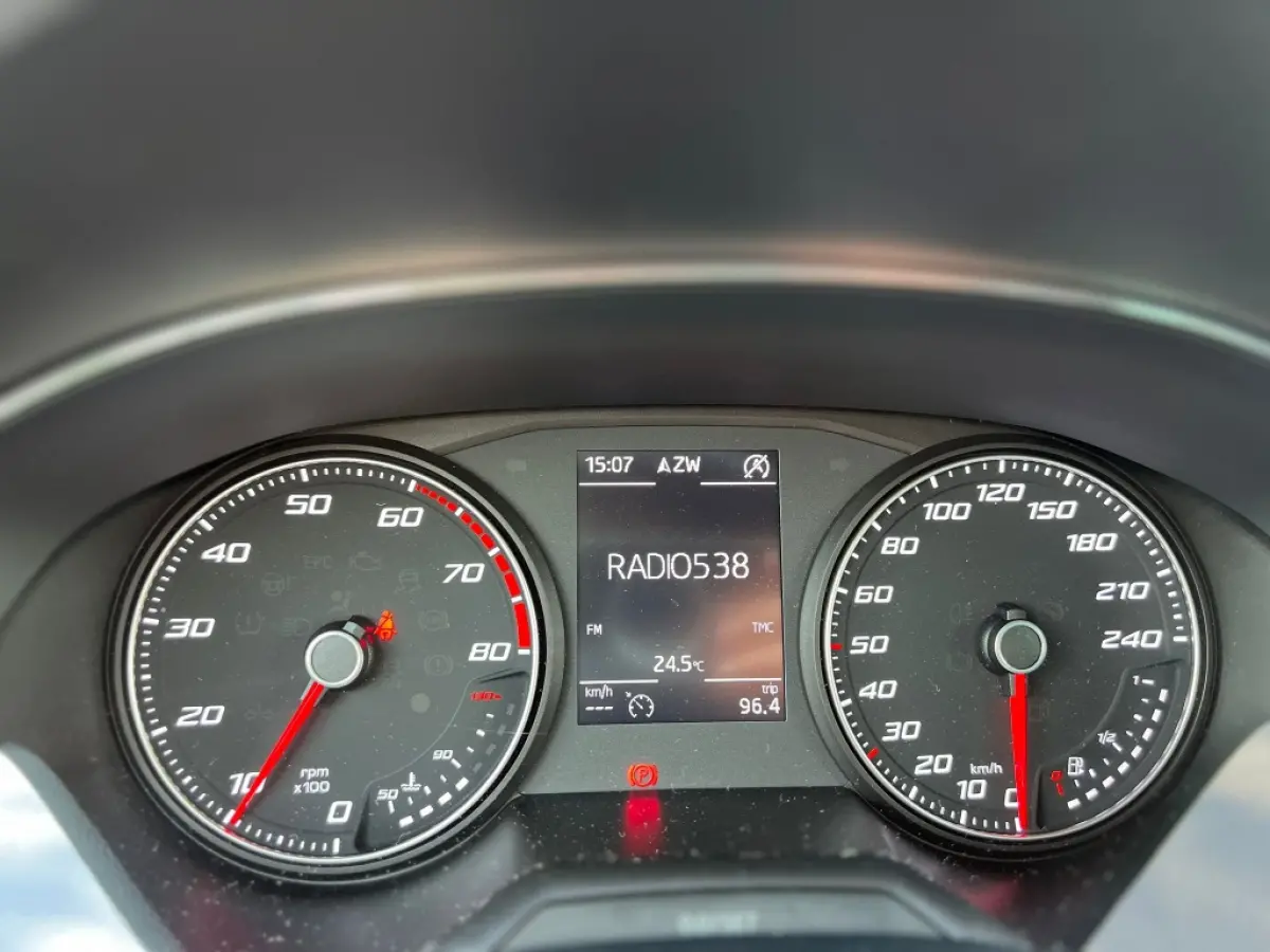 1.0TSI 95pk Xcellence | NL auto | Camera | Navi | Trekhaak | Cruise | Carplay