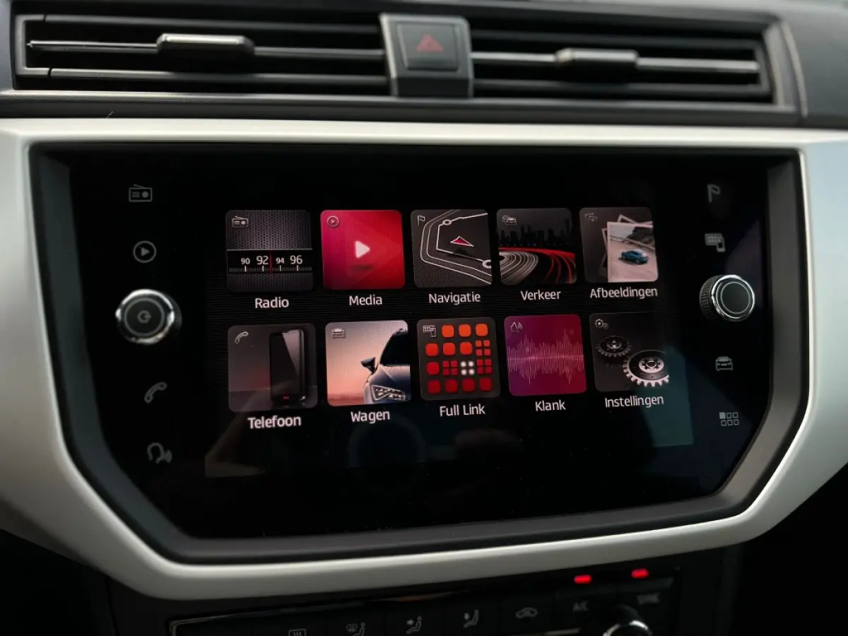 1.0TSI 95pk Xcellence | NL auto | Camera | Navi | Trekhaak | Cruise | Carplay