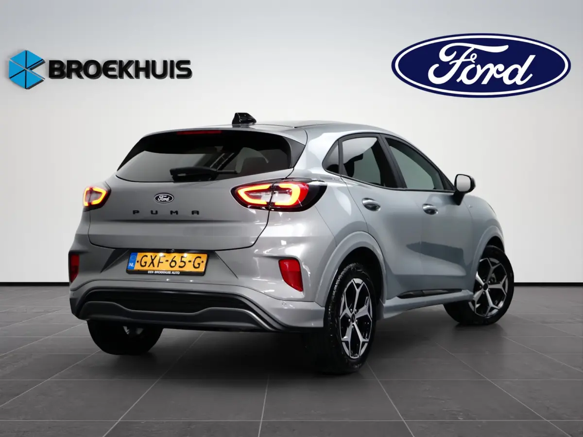 1.0 EcoBoost ST-Line Automaat 125pk | Achteruitrijcamera | LED koplampen | Navigatiesysteem full map