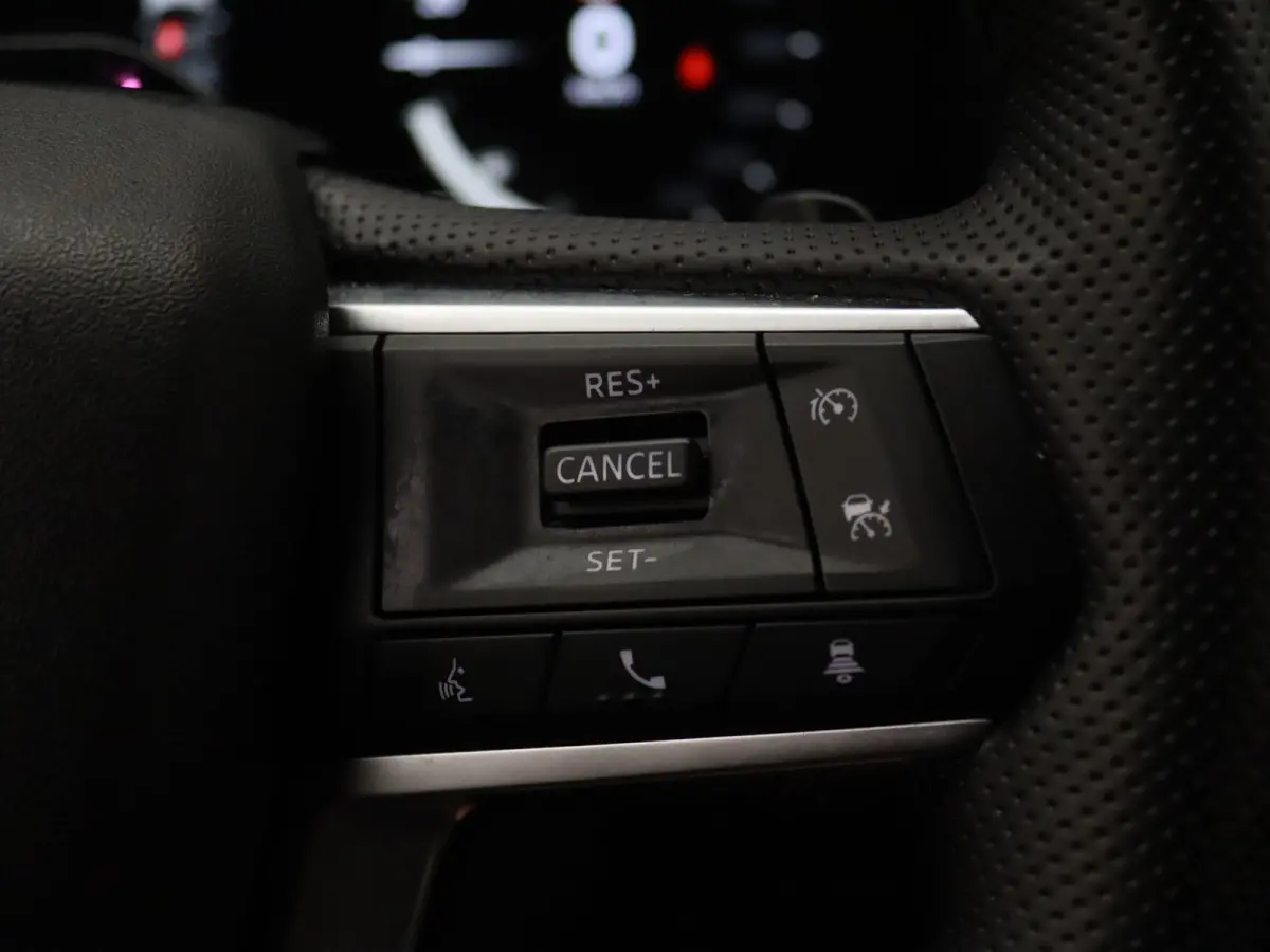 306pk PHEV First Edition Apple Carplay/Android Auto | Climate