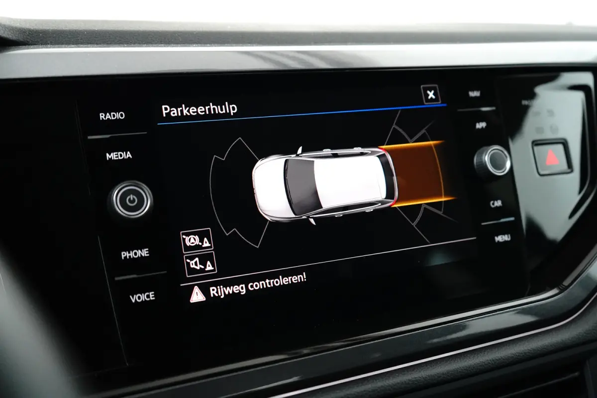 1.0 TSI Life Edition l Matrix LED l Dodehoek Assistent l Elektr. Inklap. Spiegels l Parkeersensoren l Groot Digital Dash l