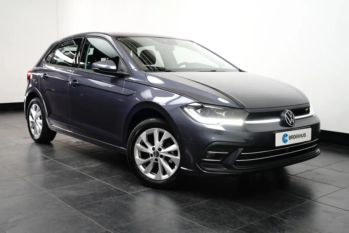 1.0 TSI Life Edition l Matrix LED l Dodehoek Assistent l Elektr. Inklap. Spiegels l Parkeersensoren l Groot Digital Dash l