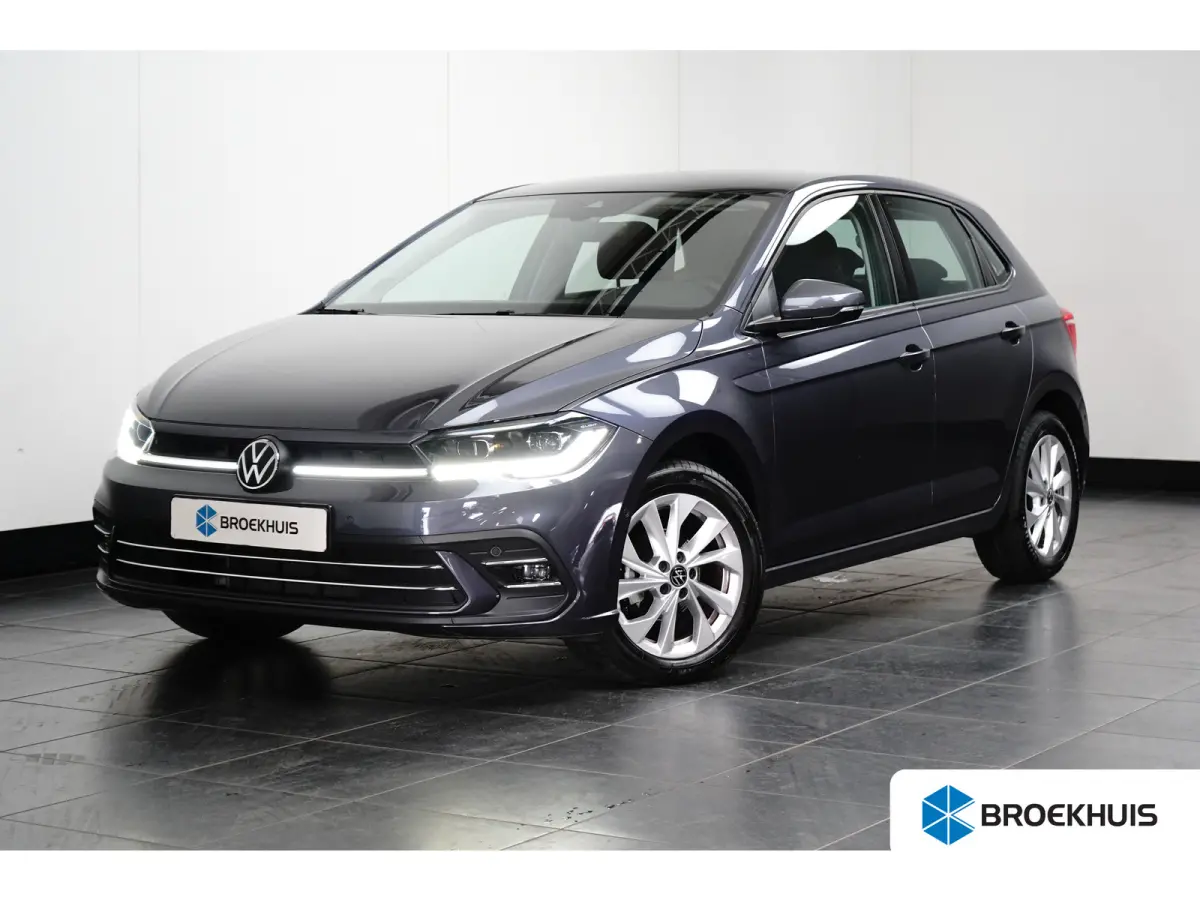 1.0 TSI Life Edition l Matrix LED l Dodehoek Assistent l Elektr. Inklap. Spiegels l Parkeersensoren l Groot Digital Dash l