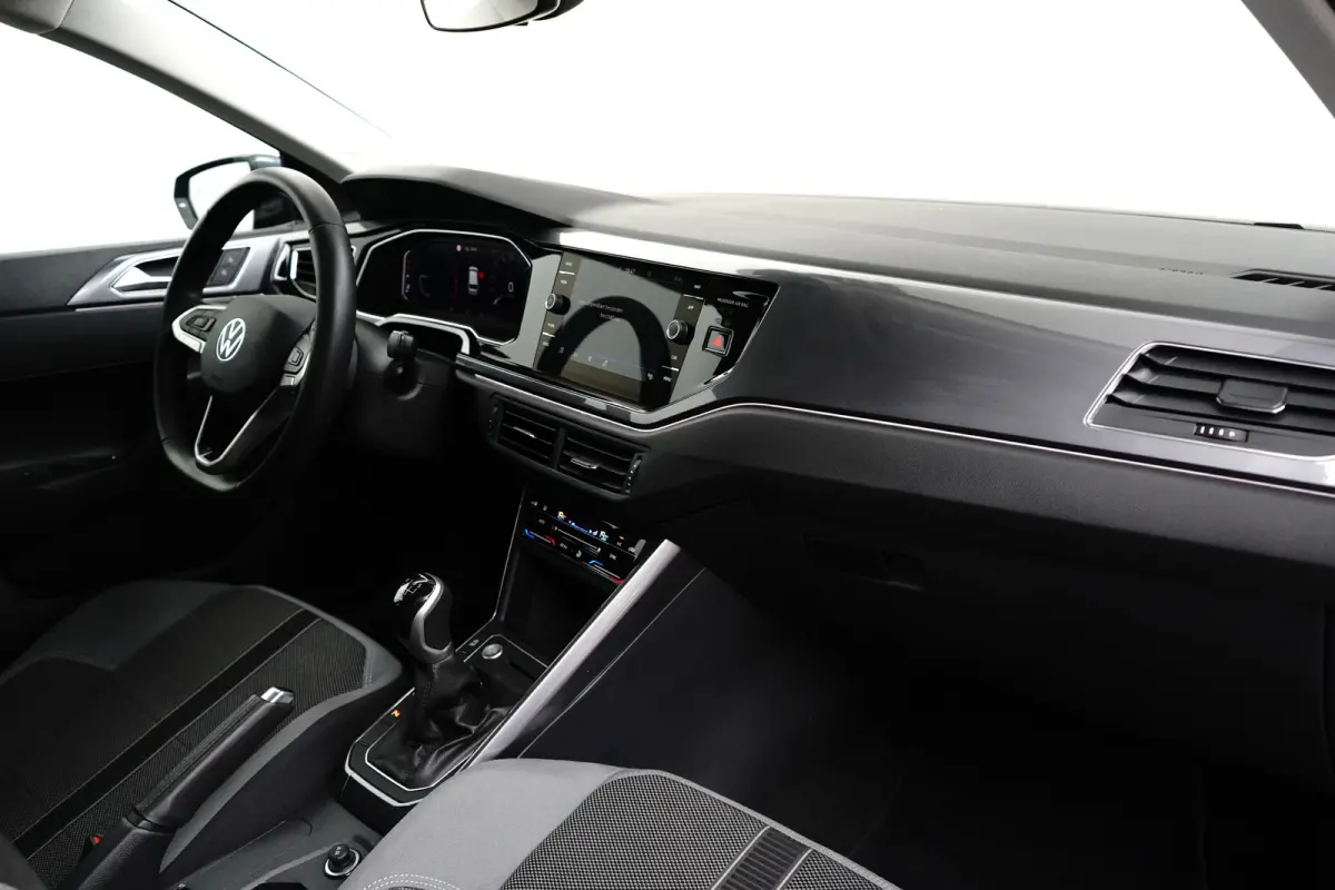 1.0 TSI Life Edition l Matrix LED l Dodehoek Assistent l Elektr. Inklap. Spiegels l Parkeersensoren l Groot Digital Dash l