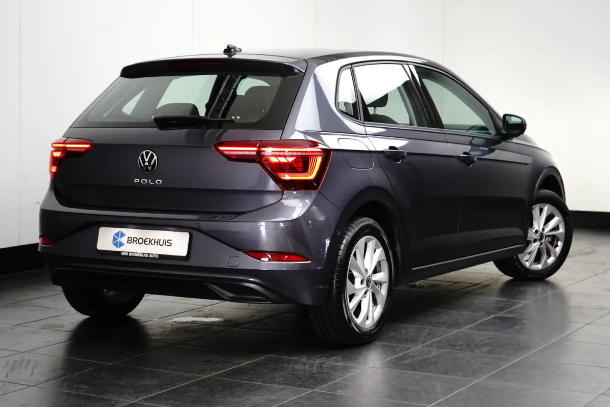 1.0 TSI Life Edition l Matrix LED l Dodehoek Assistent l Elektr. Inklap. Spiegels l Parkeersensoren l Groot Digital Dash l