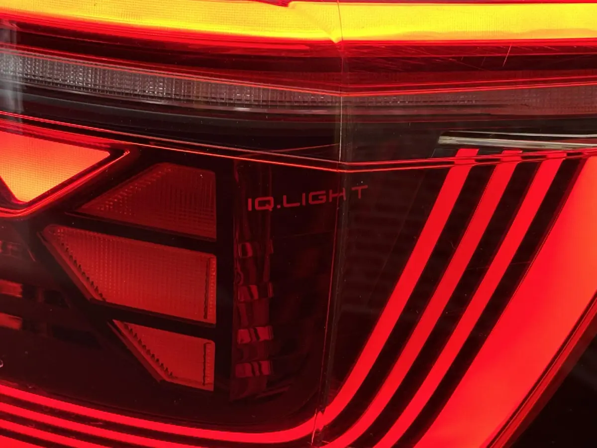 2.0 TSI GTI Panoramadak Beats Camera IQ Virtual