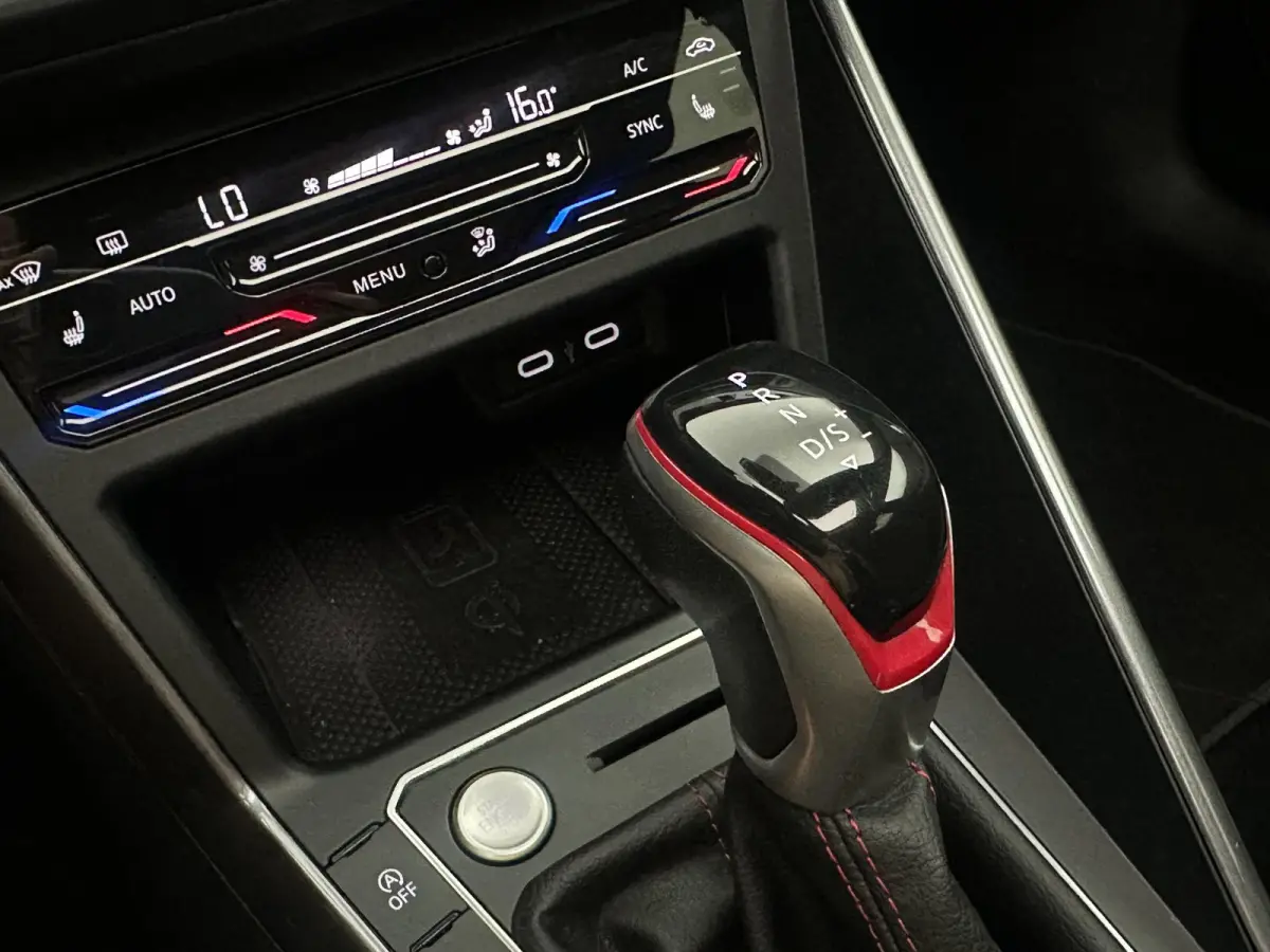 2.0 TSI GTI Panoramadak Beats Camera IQ Virtual