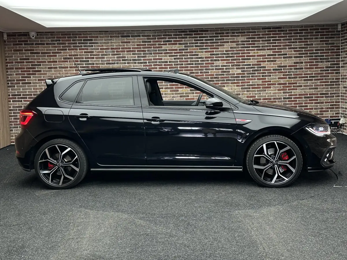 2.0 TSI GTI Panoramadak Beats Camera IQ Virtual