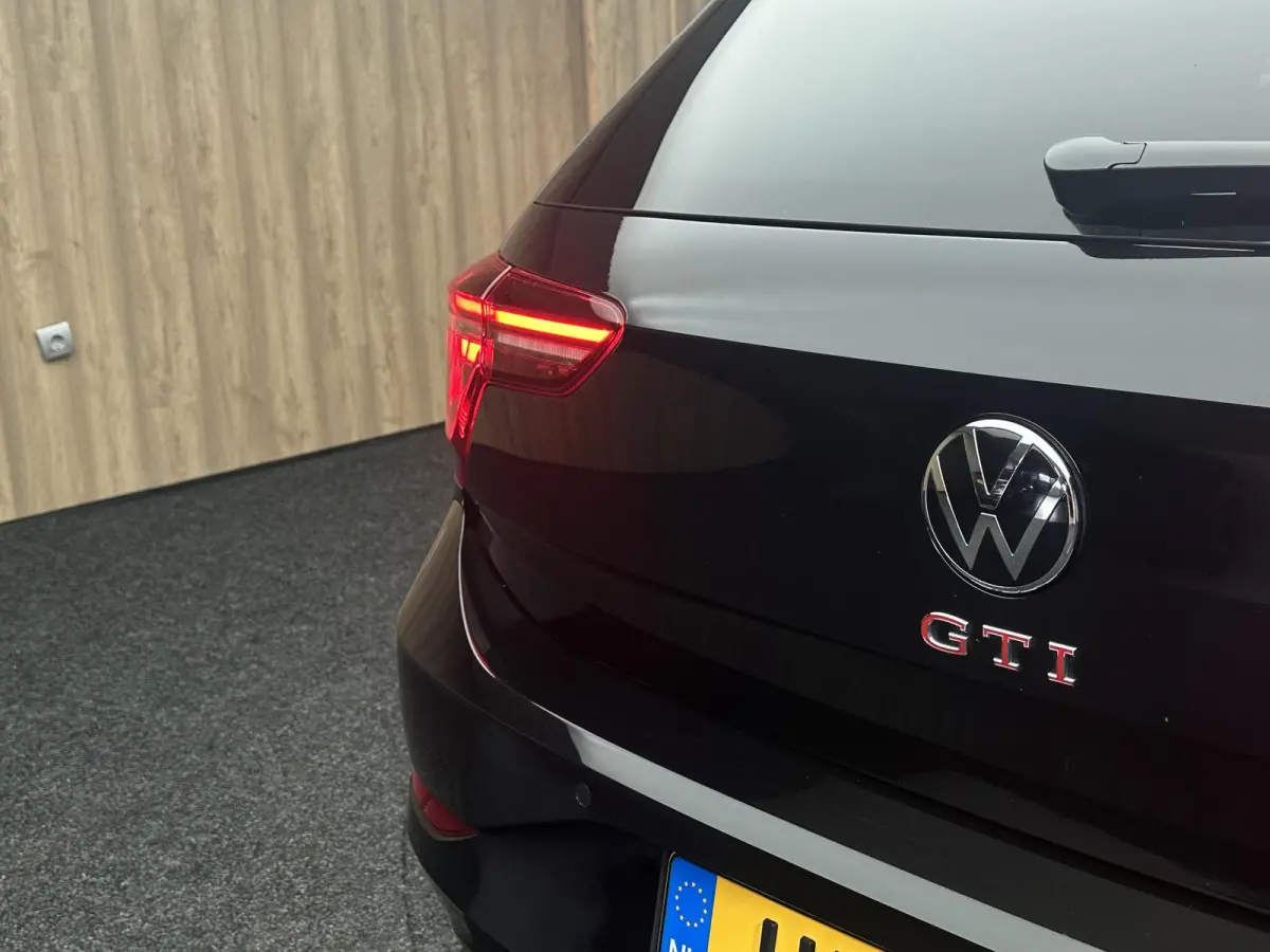 2.0 TSI GTI Panoramadak Beats Camera IQ Virtual