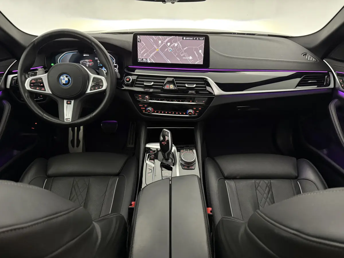 520e Business Edition Plus M-Sport | Pano | Virtual | HuD | BMW Laser | 360° | Memory | Sfeer | Carplay