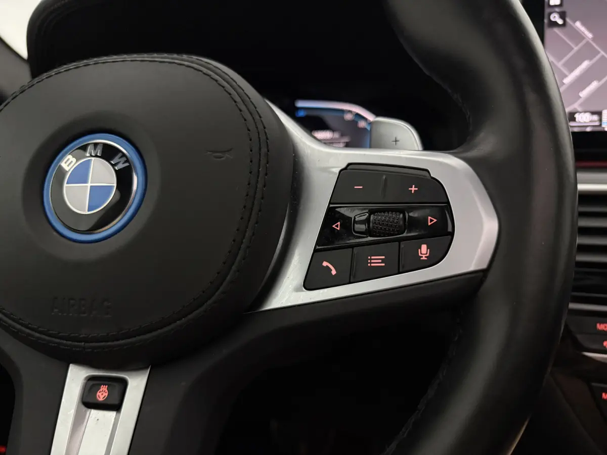 520e Business Edition Plus M-Sport | Pano | Virtual | HuD | BMW Laser | 360° | Memory | Sfeer | Carplay