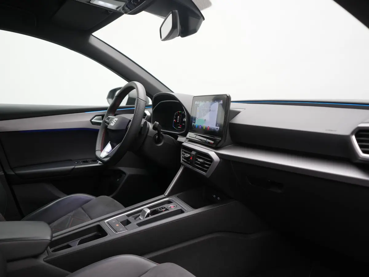 1.4 TSI eHybrid FR PHEV 204pk Dealer O.H. | Adaptive Cruise | Camera | Alcantara Sportstoelen Memory & Verwarmd | Matrix LED | Adaptive Onderstel | Stuur Verwarmd | Sfeerverlichting | Apple 