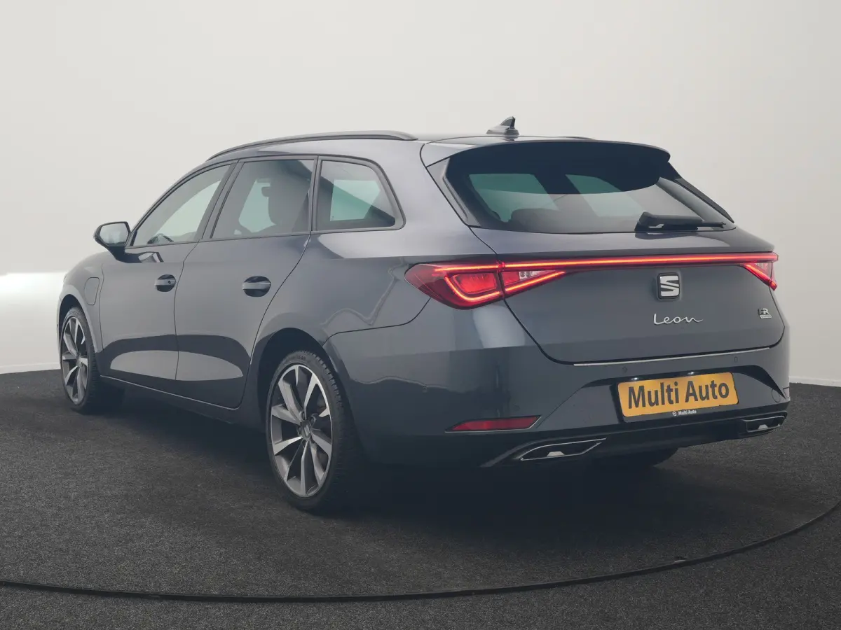 1.4 TSI eHybrid FR PHEV 204pk Dealer O.H. | Adaptive Cruise | Camera | Alcantara Sportstoelen Memory & Verwarmd | Matrix LED | Adaptive Onderstel | Stuur Verwarmd | Sfeerverlichting | Apple 