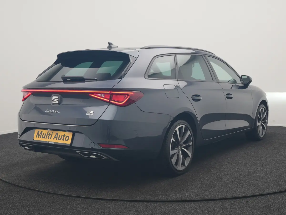 1.4 TSI eHybrid FR PHEV 204pk Dealer O.H. | Adaptive Cruise | Camera | Alcantara Sportstoelen Memory & Verwarmd | Matrix LED | Adaptive Onderstel | Stuur Verwarmd | Sfeerverlichting | Apple 
