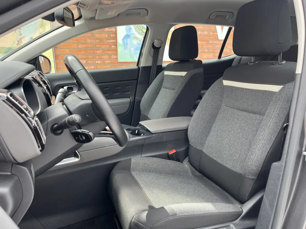 PureTech Business | Trekhaak | Parkeersensoren voor + achter | Achteruitrijcamera | Climate Control | Cruise Control |