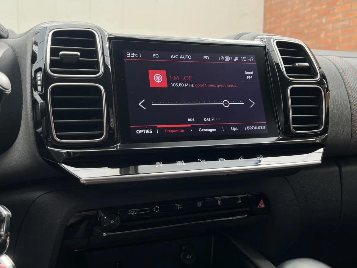 PureTech Business | Trekhaak | Parkeersensoren voor + achter | Achteruitrijcamera | Climate Control | Cruise Control |
