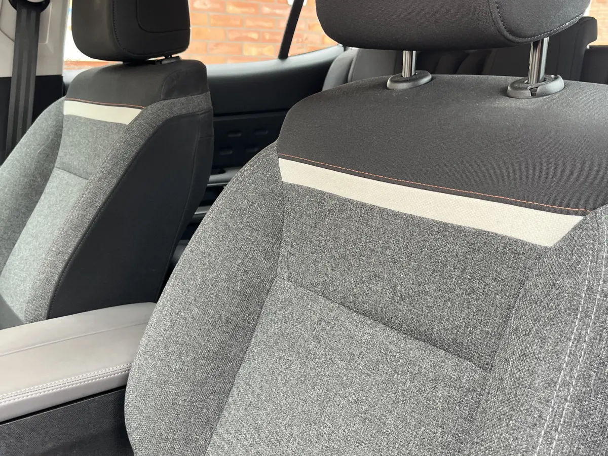 PureTech Business | Trekhaak | Parkeersensoren voor + achter | Achteruitrijcamera | Climate Control | Cruise Control |