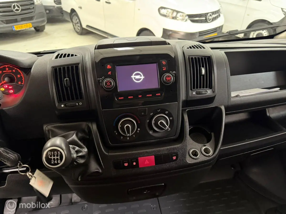 bestel 2.2D 120 L3H3 Edition 128.000 km