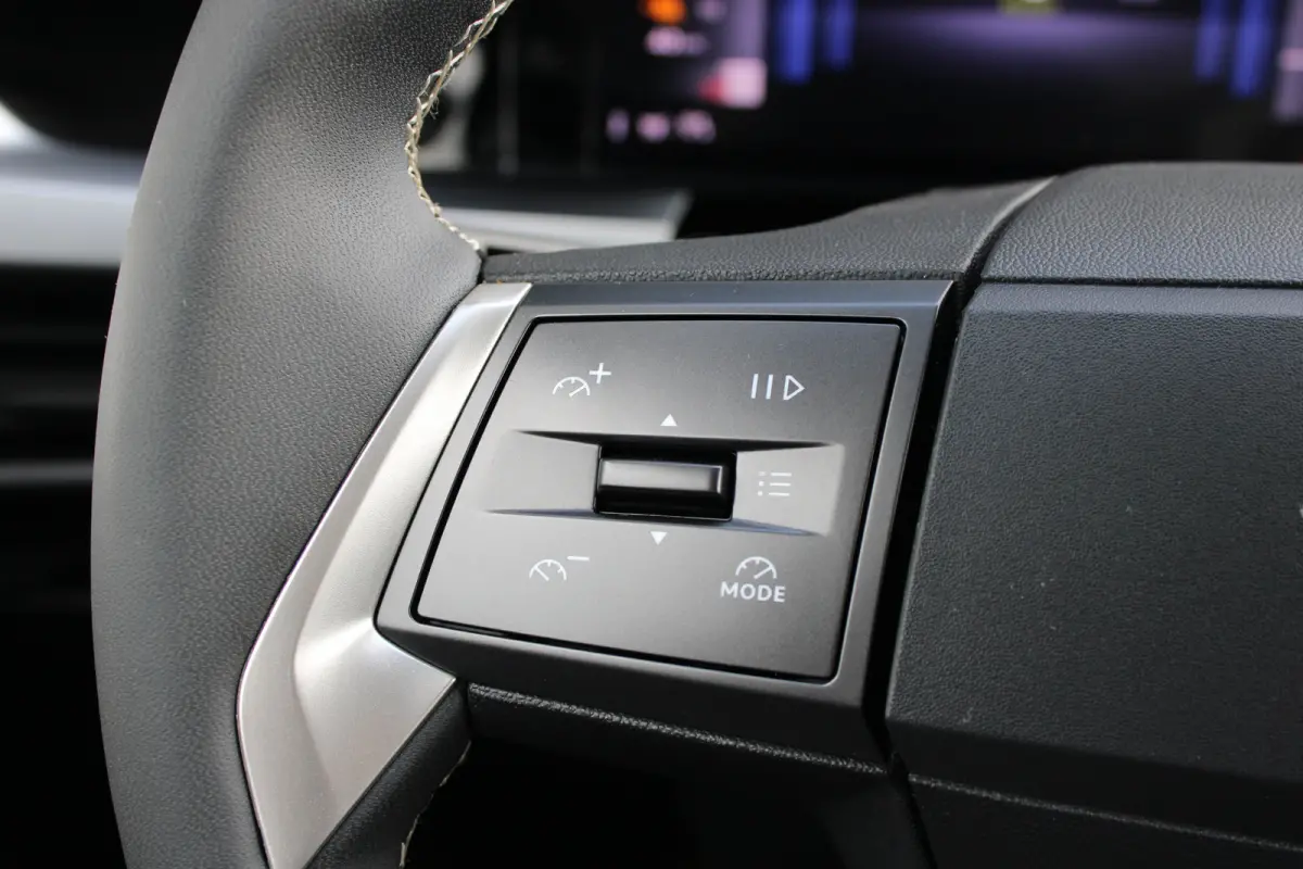 GS 44 kWh | Fase 3 laden | Stoelverwarming | Navigatie | Camera | NL auto | 15.000km |