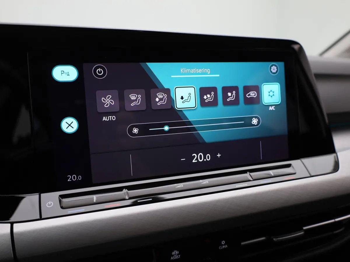 1.0 eTSI Life | APPLE CARPLAY | ADAPTIVE CRUISE | BLEUTOOTH | CLIAMTE CONTROL | PARKEERSENSOREN | SFEERVERLICHTING |