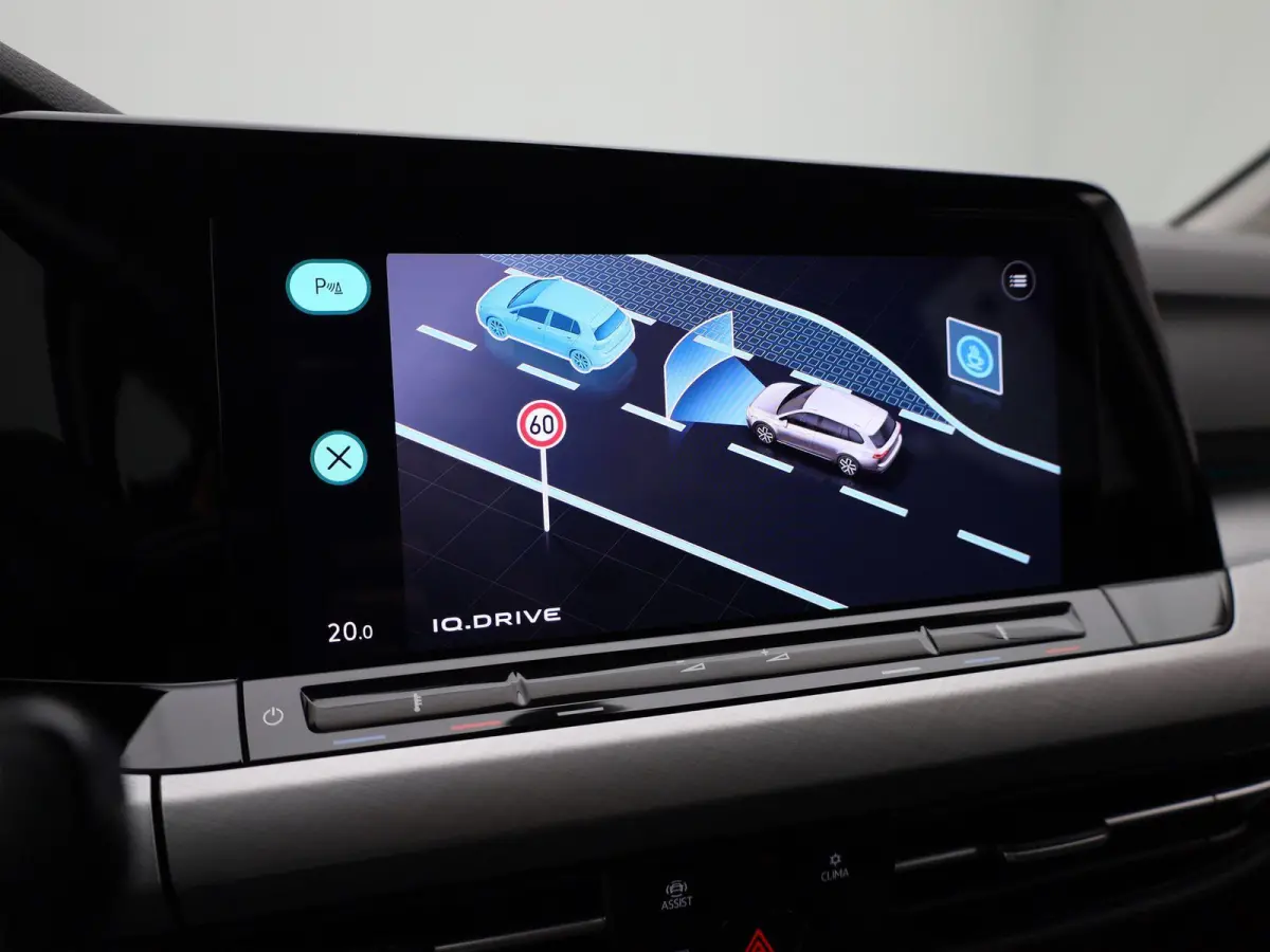 1.0 eTSI Life | APPLE CARPLAY | ADAPTIVE CRUISE | BLEUTOOTH | CLIAMTE CONTROL | PARKEERSENSOREN | SFEERVERLICHTING |