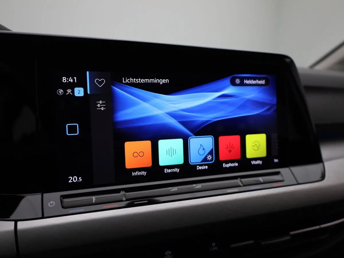 1.0 eTSI Life | APPLE CARPLAY | ADAPTIVE CRUISE | BLEUTOOTH | CLIAMTE CONTROL | PARKEERSENSOREN | SFEERVERLICHTING |