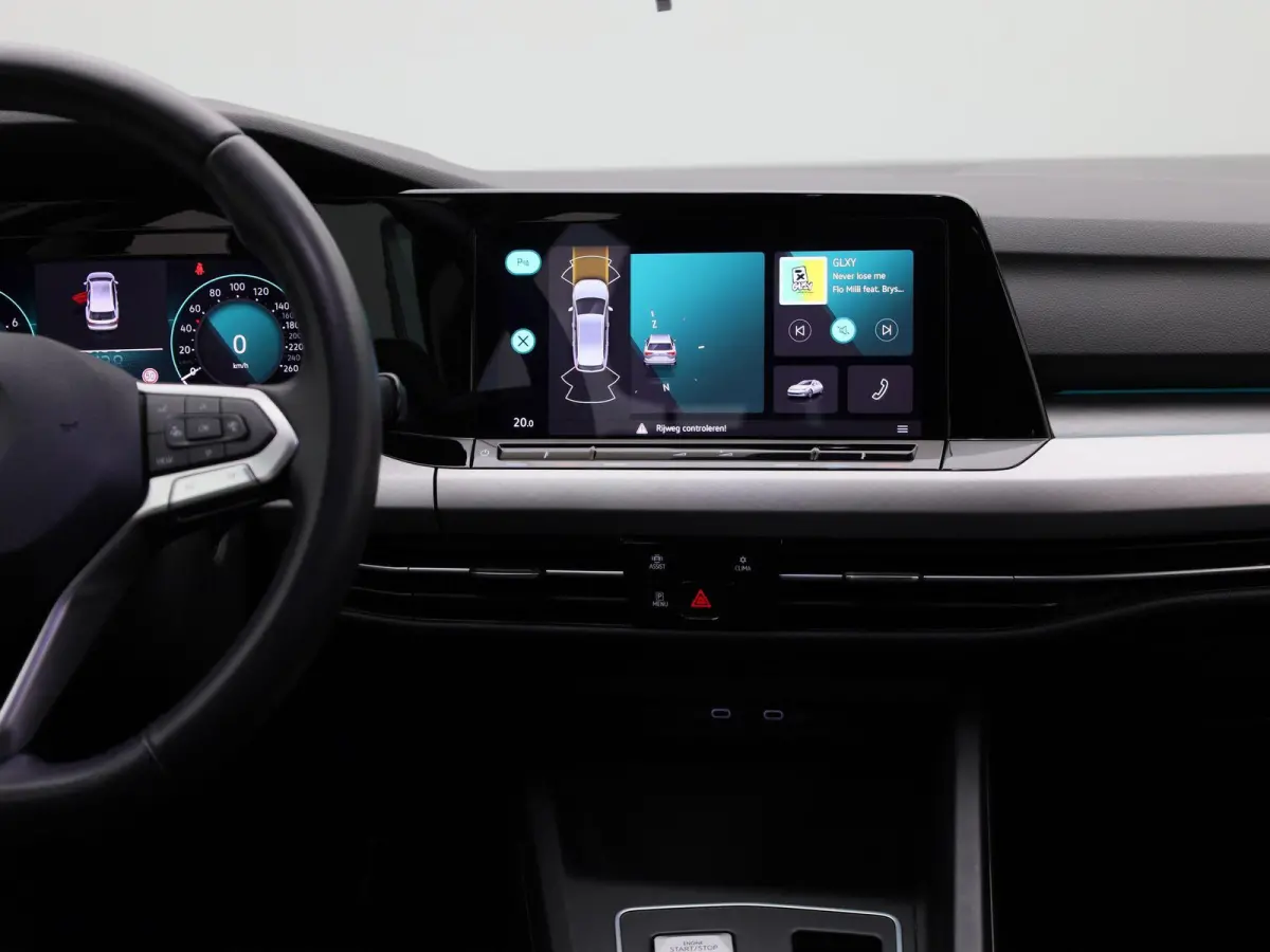 1.0 eTSI Life | APPLE CARPLAY | ADAPTIVE CRUISE | BLEUTOOTH | CLIAMTE CONTROL | PARKEERSENSOREN | SFEERVERLICHTING |