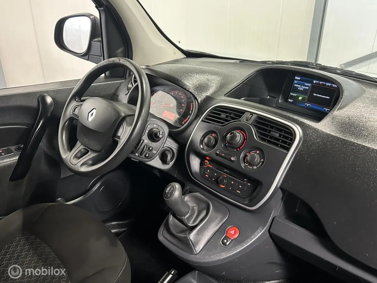 1.5 dCi 90 Express Maxi Black Ed. [ NAP cruise pdc ]