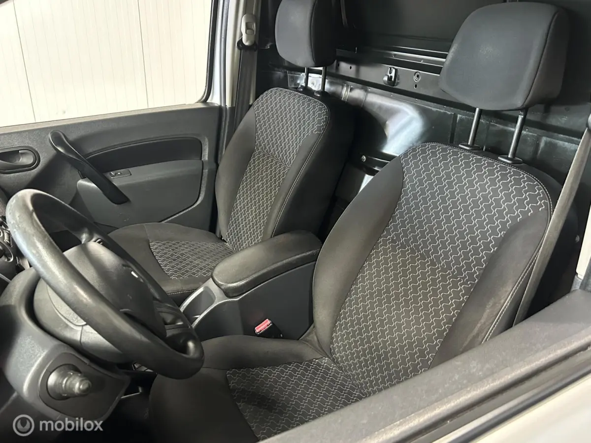 1.5 dCi 90 Express Maxi Black Ed. [ NAP cruise pdc ]