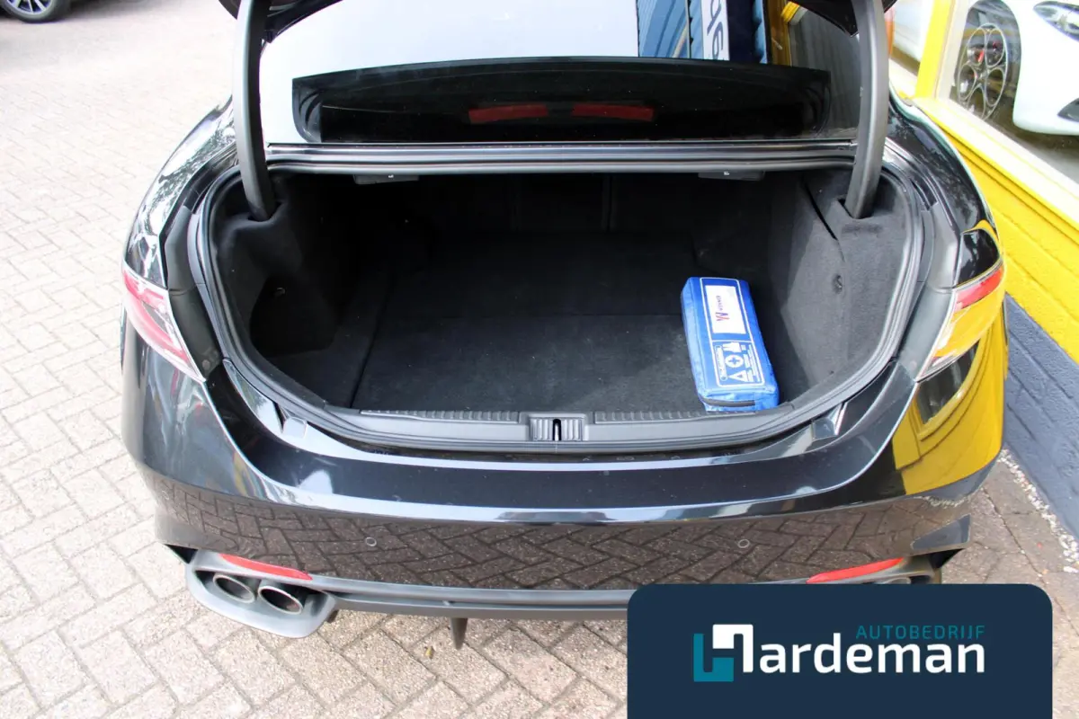 2.9 V6 Quadrifoglio | Harman Kardon | Driver Assist | 510 PK