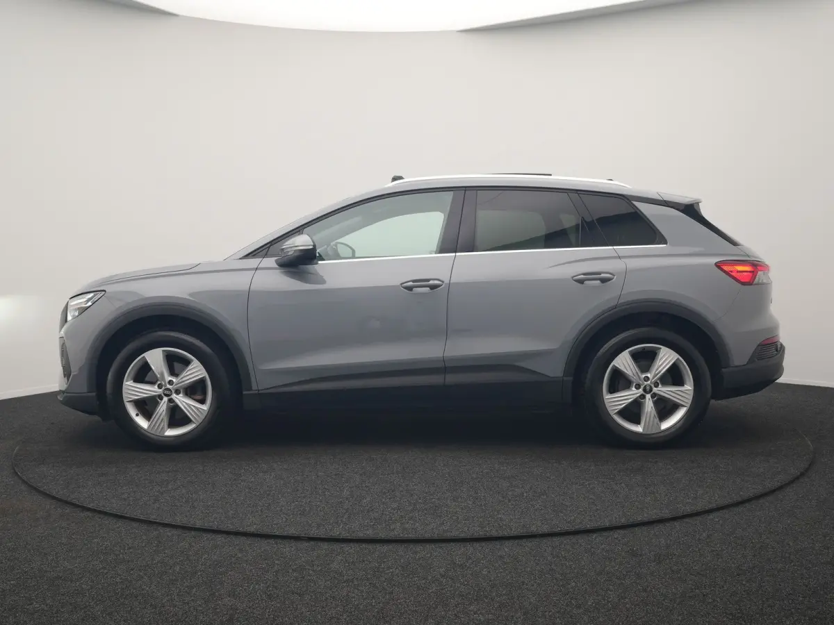 35 Advanced edition 55 kWh 170pk Dealer O.H. | SOH 91.9% | Panodak | Adaptive Cruise | Camera | Sonos Audio | Matrix LED | Sportstoelen Verwarmd | Apple Carplay | Sfeerverlichting | DAB | Vi