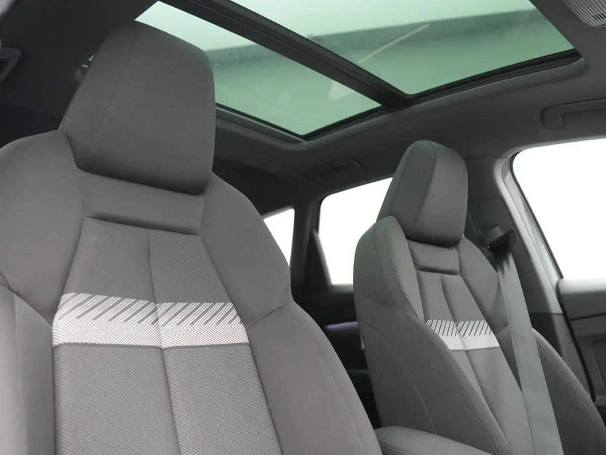 35 Advanced edition 55 kWh 170pk Dealer O.H. | SOH 91.9% | Panodak | Adaptive Cruise | Camera | Sonos Audio | Matrix LED | Sportstoelen Verwarmd | Apple Carplay | Sfeerverlichting | DAB | Vi