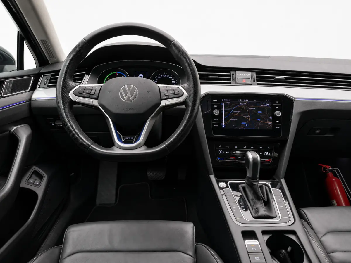 1.4 TSI PHEV GTE | Matrix | Leer | Sfeerverlichting | Camera | Mangangrau Metallic