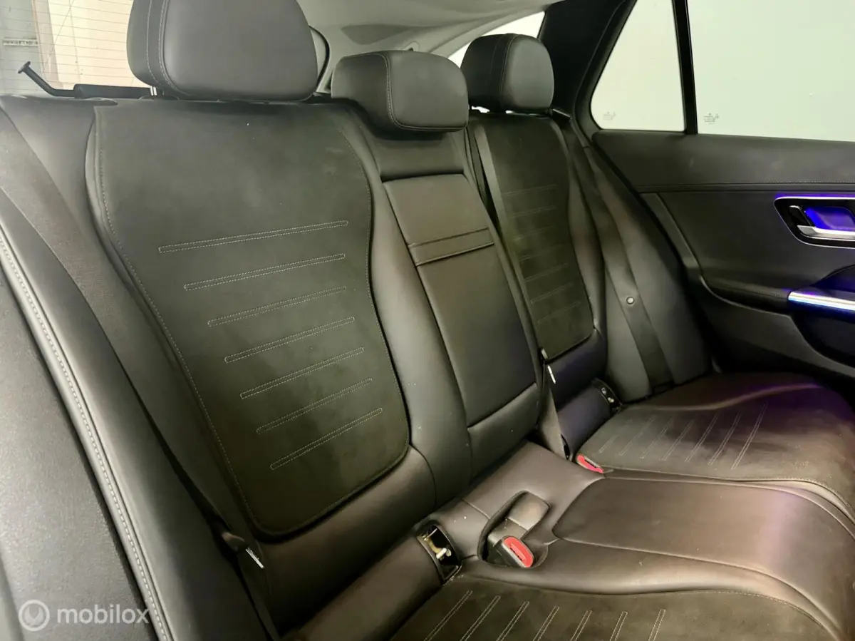 200 4MATIC AMG | Pano | Memory | Cam | 19" AMG velgen | Dodehoek | Leer | Sfeer | Dynamic | 224 PK