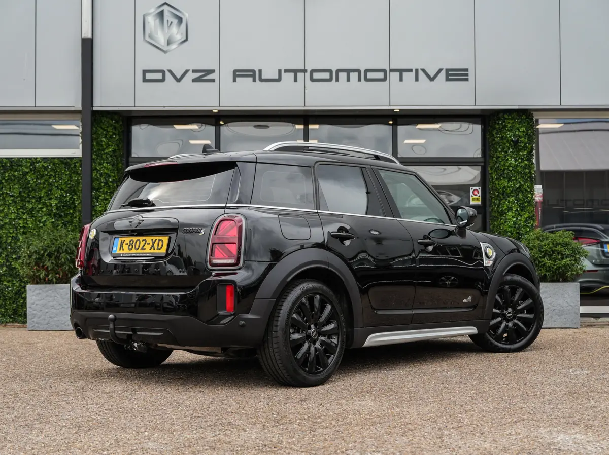 1.5 Cooper ALL4 | Pano | Driving Ass. Plus | Camera | Trekhaak | Dealer Ond.